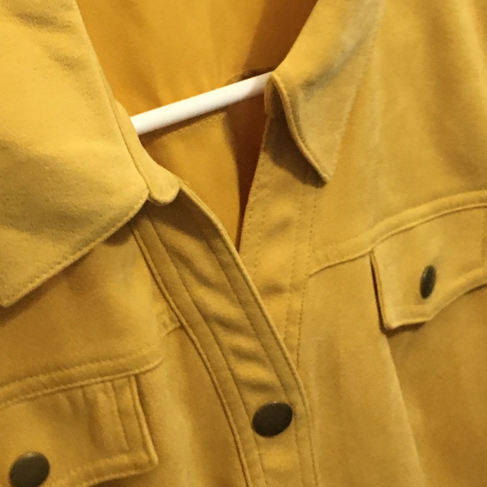 YELLOW VELVET “SWEATER”